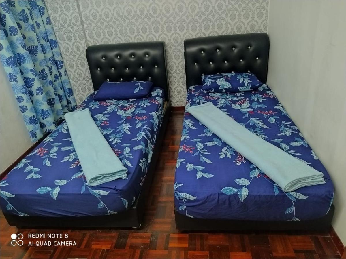PD Laguna Homestay Blue&Purple Port Dickson Exterior foto
